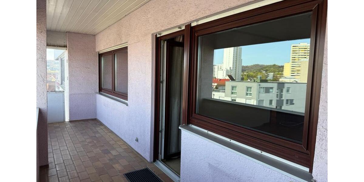 Etagenwohnung Leonberg - 4.5 Zimmer, 108 m&sup2;, 1.700&euro; | Angebot:26582415