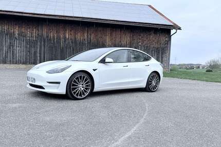 Tesla Model 3 61.500 km 27.990 &euro; Bretten 75015