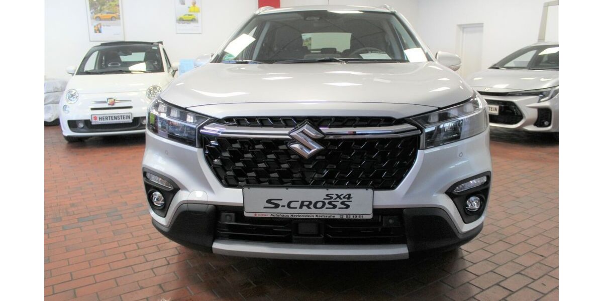 Suzuki (SX4) S-Cross 9.000 km 23.900 &euro; Karlsruhe 76185