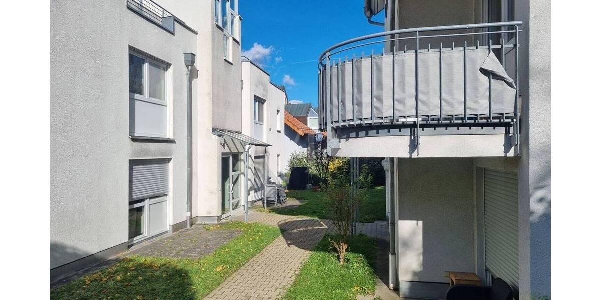 Großzügiges Studentenrefugium mit Balkon und Dachstudio in gesuchter Lage 1 zimmer