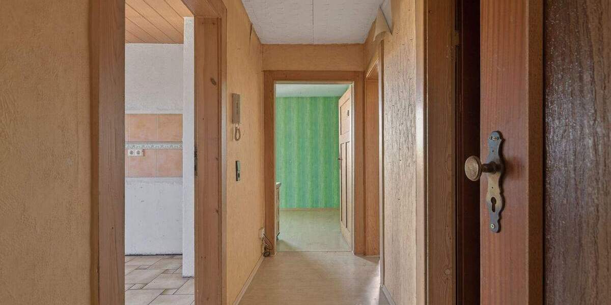 Mehrfamilienhaus, Wohnhaus Karlsbad / Auerbach Auerbach - 6 Zimmer, 153 m&sup2;, 195.000&euro; | Angebot:25425143