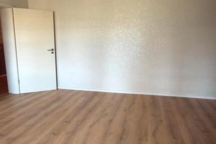 Wohnung Karlsruhe Knielingen - 3 Zimmer, 80 m&sup2;, 1.165&euro; | Angebot:25403663