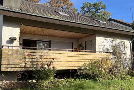 Haus zum Kaufen in Sindelfingen 859.000 € 185 m² 5.5 zimmer