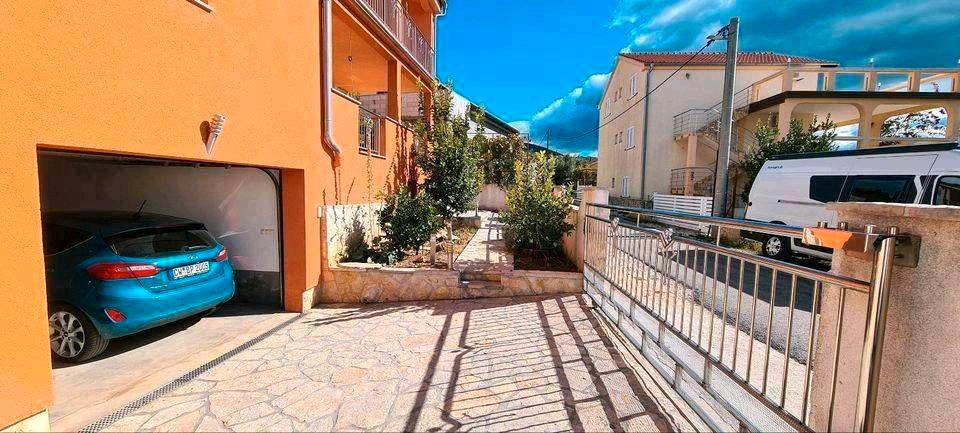 Mehrfamilienhaus, Wohnhaus Althengstett - 7 Zimmer, 220 m&sup2;, 399.000&euro; | Angebot:26835611