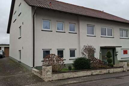 Haus Kraichtal - 10 Zimmer, 303 m&sup2;, 469.000&euro; | Angebot:25845445