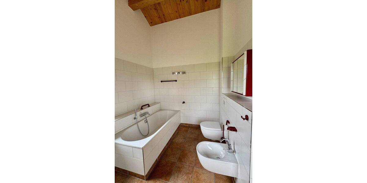 Einfamilienhaus Calw-Heumaden Heumaden - 4 Zimmer, 247 m&sup2;, 1.200.000&euro; | Angebot:26805712