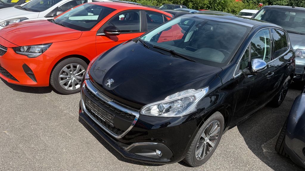 Peugeot 208 35.400 km 12.499 &euro; Sindelfingen 71065