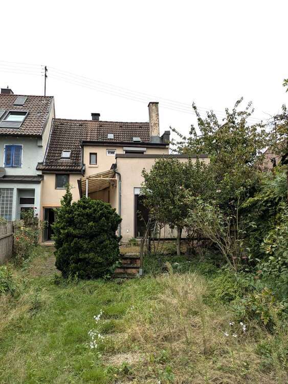 Haus zum Kaufen in Karlsruhe 350.000 € 125 m² 5 zimmer