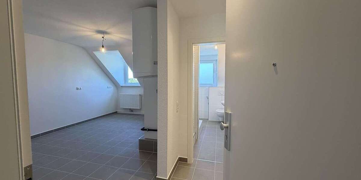 Etagenwohnung Karlsruhe Weststadt - 2 Zimmer, 60 m&sup2;, 850&euro; | Angebot:27080643