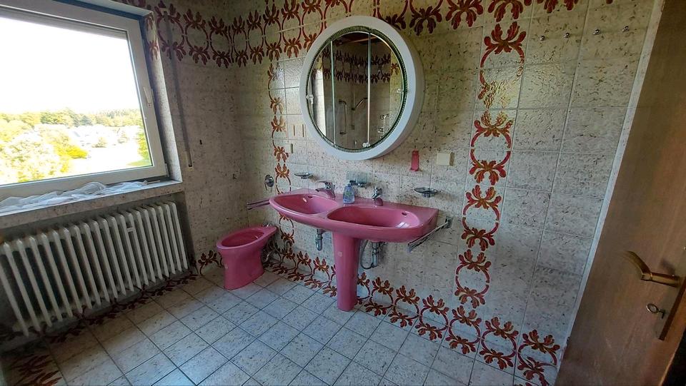 Einfamilienhaus Schömberg - 10 Zimmer, 380 m&sup2;, 950.000&euro; | Angebot:26680340