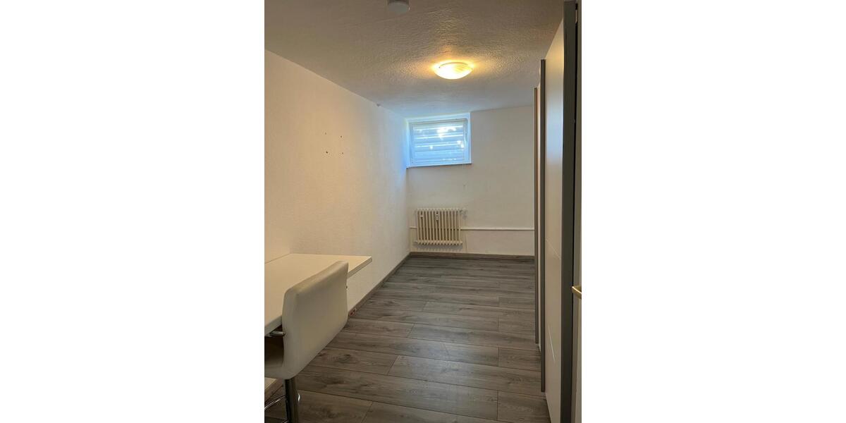 Etagenwohnung Gerlingen - 2 Zimmer, 65 m&sup2;, 600&euro; | Angebot:26386659