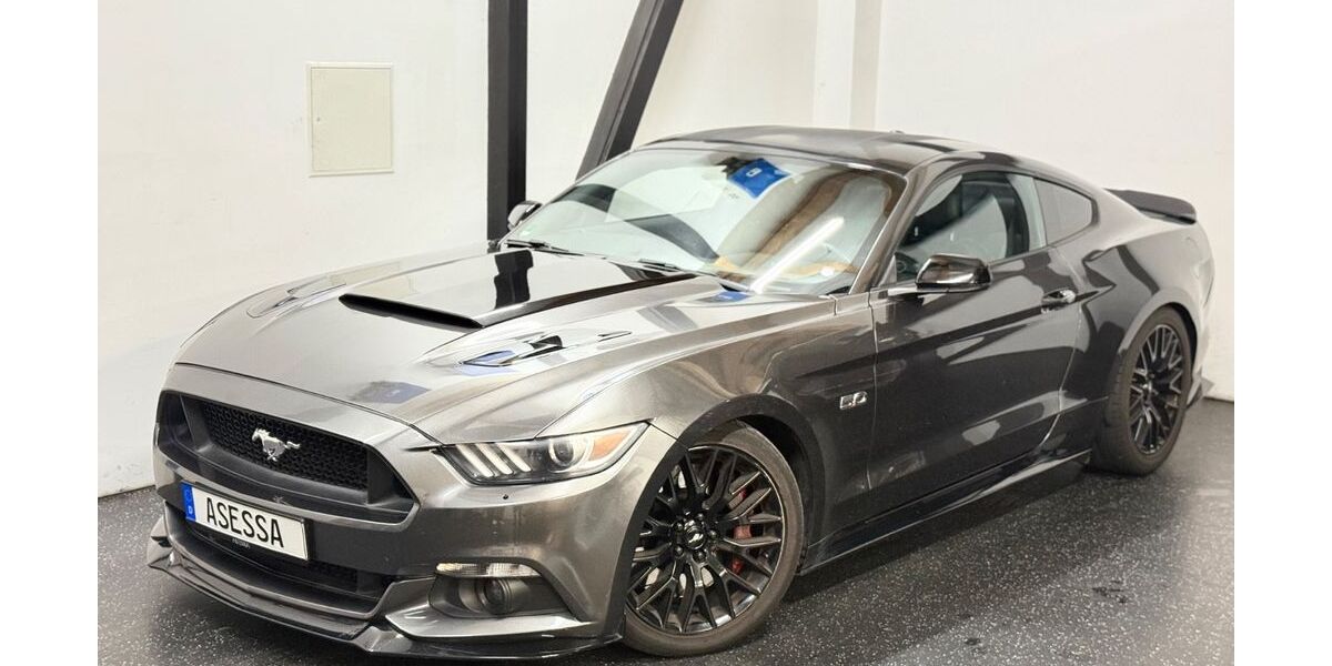 Ford Mustang 83.000 km 26.999 € Illingen 75428