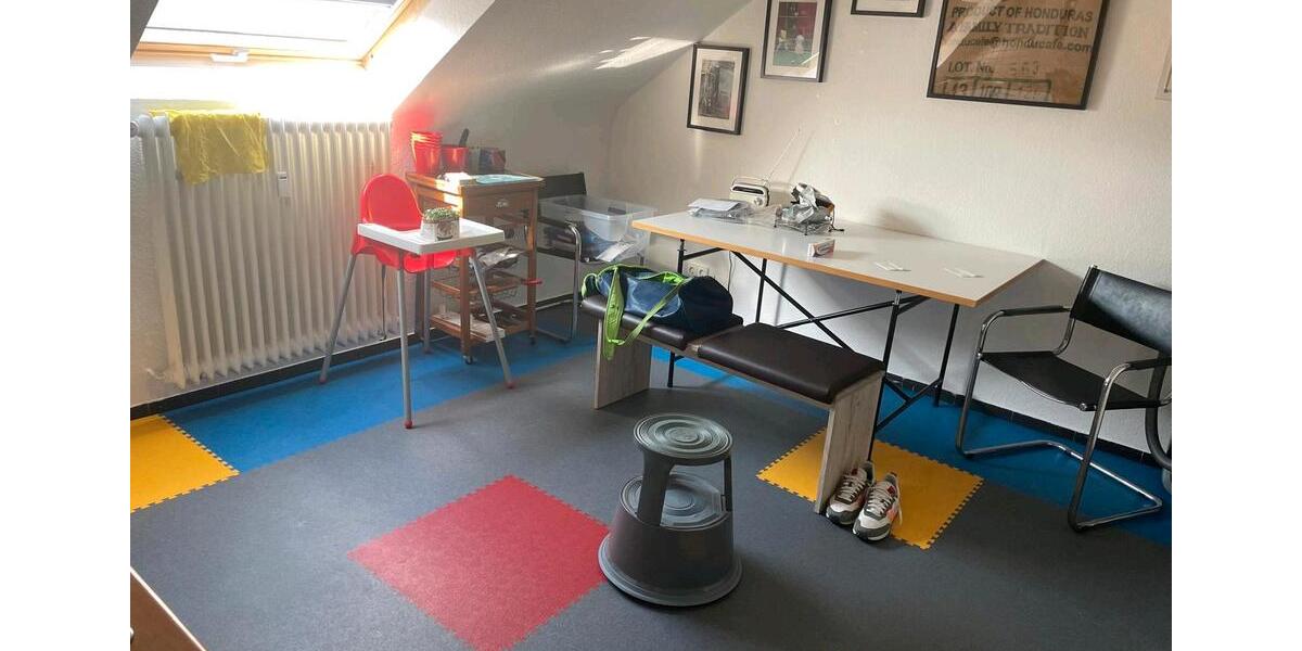 Dachgeschoßwohnung Karlsruhe Rüppurr - 3 Zimmer, 80 m&sup2;, 800&euro; | Angebot:25350404