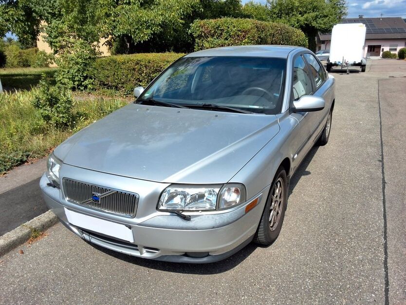 Volvo S80 238.110 km 1.450 € Illingen 75428