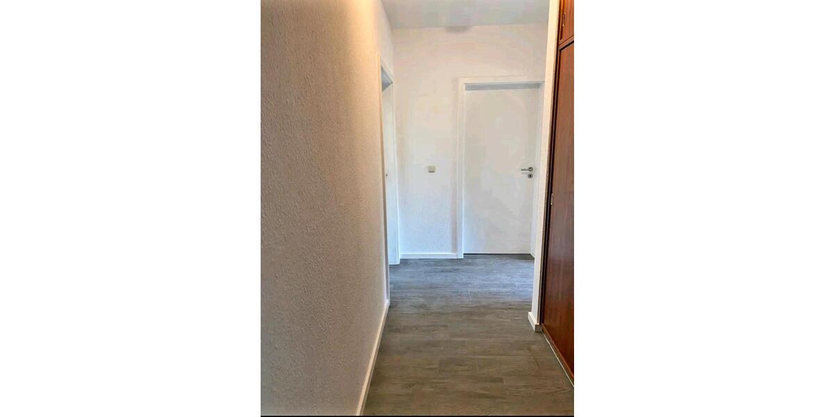 In 23730 Neustadt: Helle, neuw. 2-Z-Wg. EBK, Balk, Gar., EBS 2 zimmer