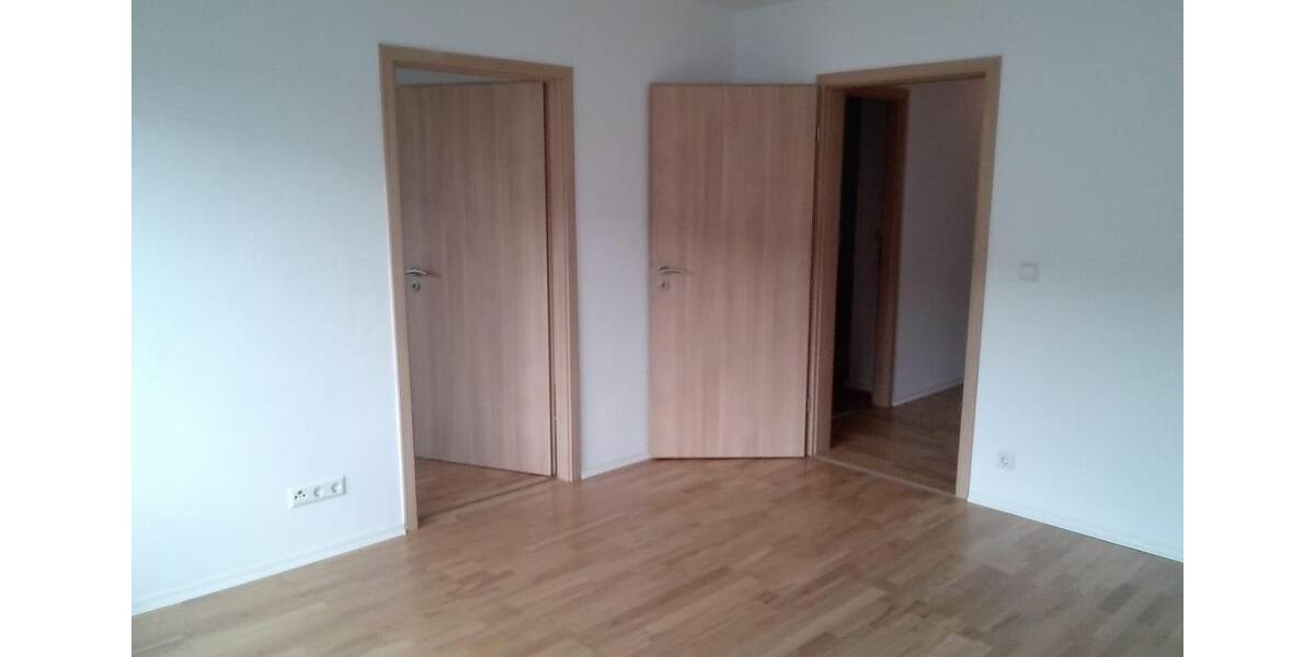 Reihenhaus Friolzheim - 5 Zimmer, 160 m&sup2;, 1.500&euro; | Angebot:26204855