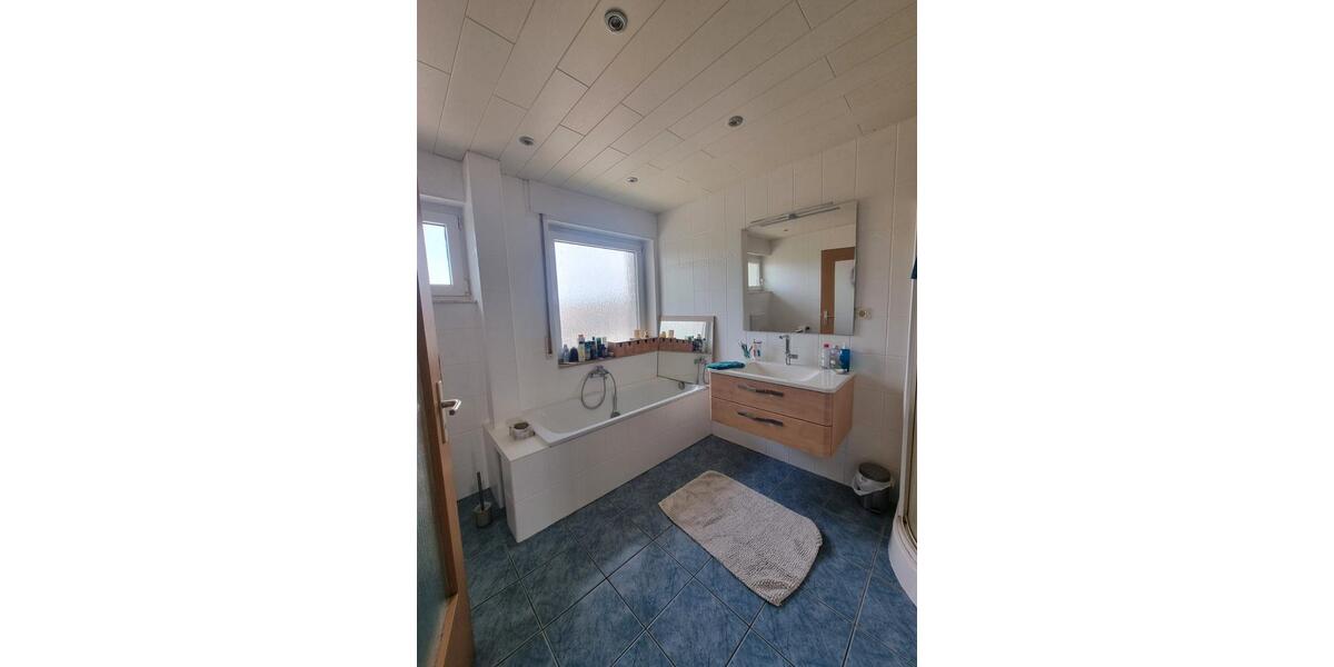 Etagenwohnung Bruchsal - 3 Zimmer, 89 m&sup2;, 300.000&euro; | Angebot:27286870