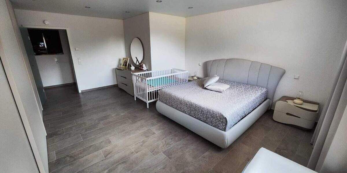 Etagenwohnung Höfen an der Enz - 3 Zimmer, 127 m&sup2;, 329.000&euro; | Angebot:25708061