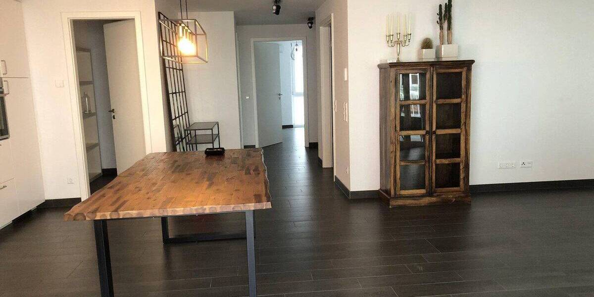 Etagenwohnung Sindelfingen Mitte - 3 Zimmer, 89 m&sup2;, 1.410&euro; | Angebot:26919272