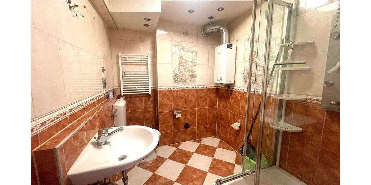 Attraktive 3-Zimmer-Wohnung mit großem Balkon, schöner Küche und Stellplatzoption 3 zimmer