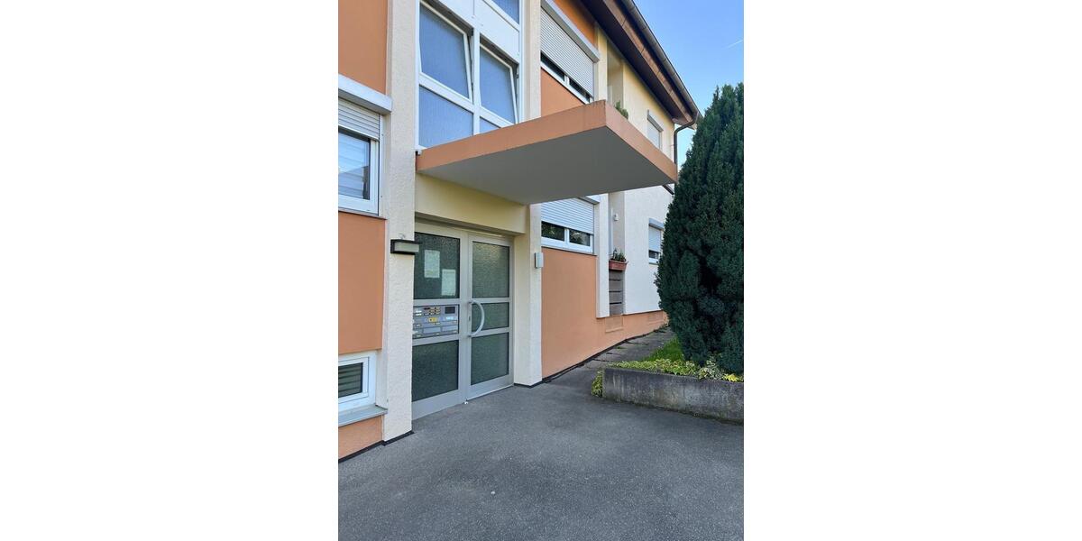 Etagenwohnung Gerlingen - 2 Zimmer, 65 m&sup2;, 600&euro; | Angebot:26386659