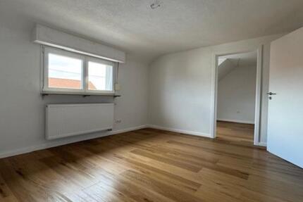 4-Zimmer Dachgeschosswohnung in Neureuth 4 zimmer