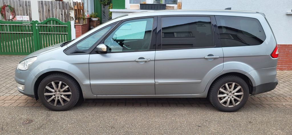 Ford Galaxy 231.000 km 5.000 &euro; Karlsdorf-Neuthard 76689
