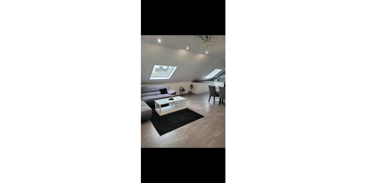 Dachgeschoßwohnung Oberderdingen - 4 Zimmer, 105 m&sup2;, 1.150&euro; | Angebot:26238384