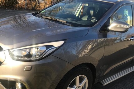 Hyundai IX35 128.000 km 11.900 € Stuttgart 70173