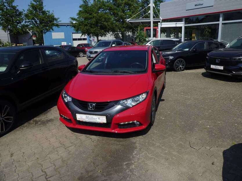 Honda Civic 74.500 km 13.490 € Ettlingen-Bruchhausen 76275