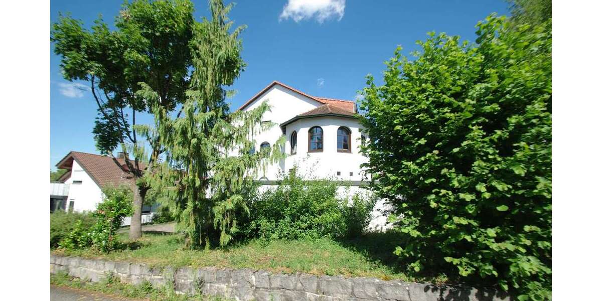 Etagenwohnung Vaihingen - 4 Zimmer, 165 m&sup2;, 1.650&euro; | Angebot:26913315