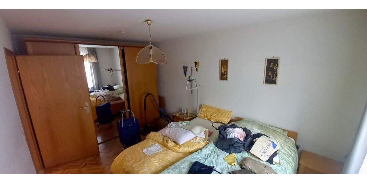 Barrierefreie 2 Zi-ETW mit XXL-Auto-Stellplatz 2 zimmer