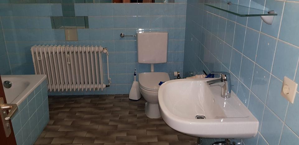 Dachgeschoßwohnung Wiernsheim - 1 Zimmer, 40 m&sup2;, 350&euro; | Angebot:26094557