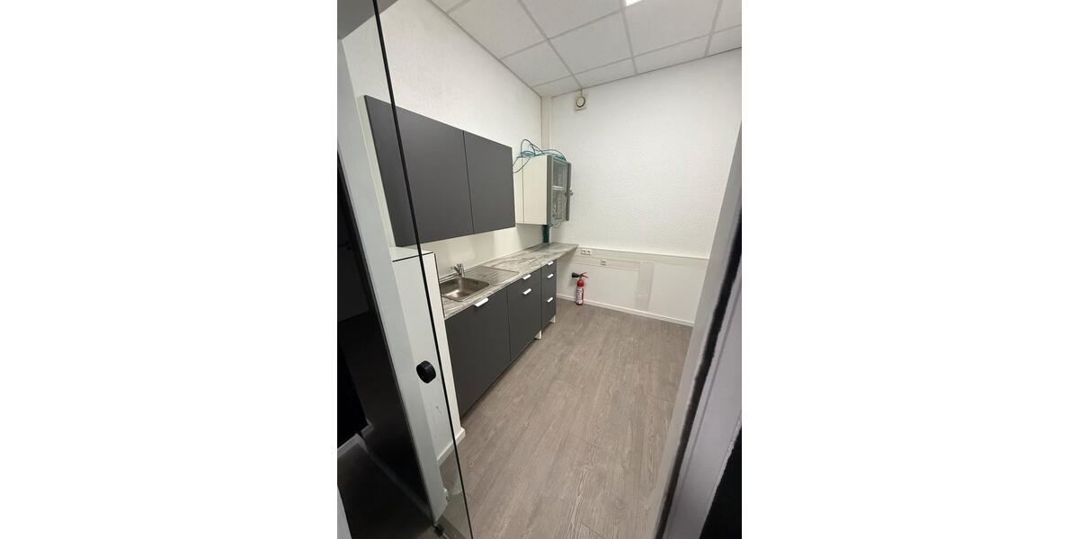 Gewerbeobjekt Ditzingen - 250&euro; | Angebot:25596901