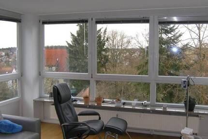 3-Zimmer-Wohnung mit Balkon und Loggia mit Garage und PKW-Stellplatz