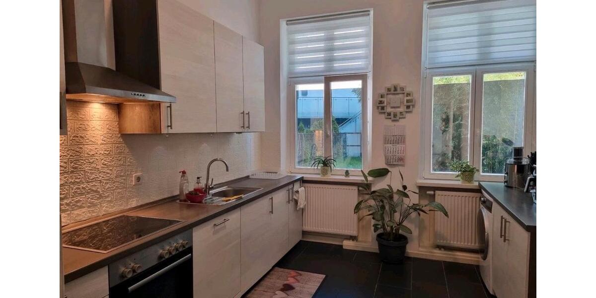 Stilvolles Büro in hochwertig saniertem Altbau in Untergrombach zimmer