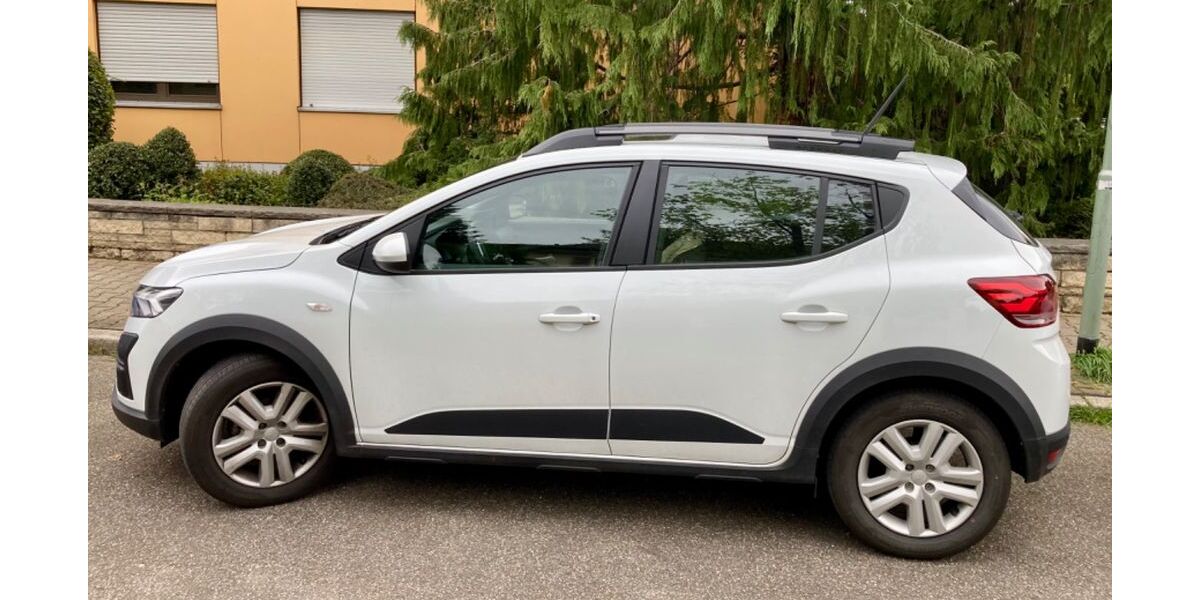 Dacia Sandero 34.000 km 13.790 &euro; Pforzheim 75173