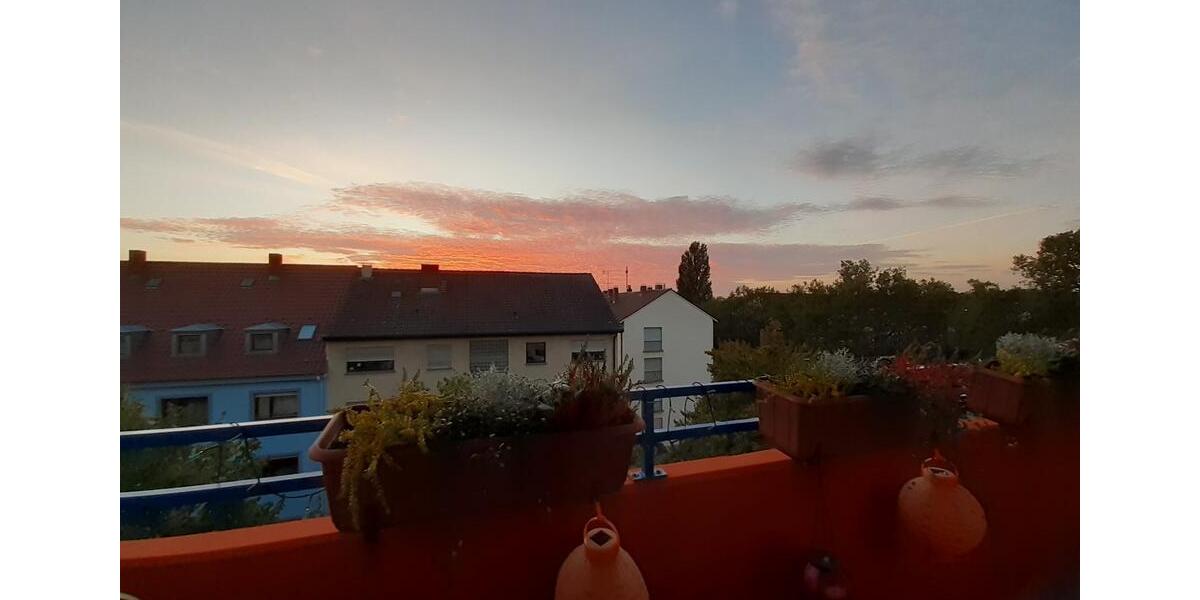 Helle 3-ZKB mit Tageslichtbad in der KA-Oststadt zu verkaufen 3 zimmer