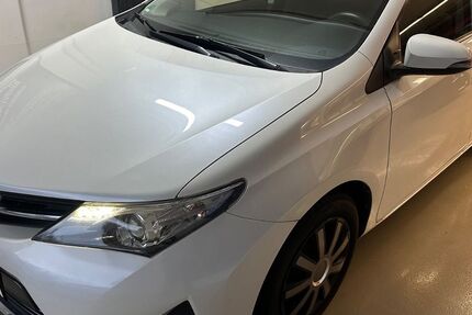 Toyota Auris 121.120 km 9.290 € LEONBERG 71229