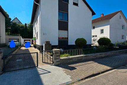 Eigentumswohnung inkl. TLB, EBK und Garage 5 zimmer