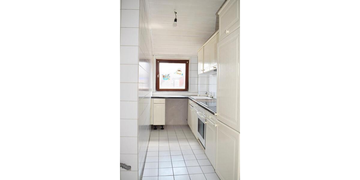 Etagenwohnung Pforzheim Nordstadt - 3 Zimmer, 71 m&sup2;, 240.000&euro; | Angebot:26672313