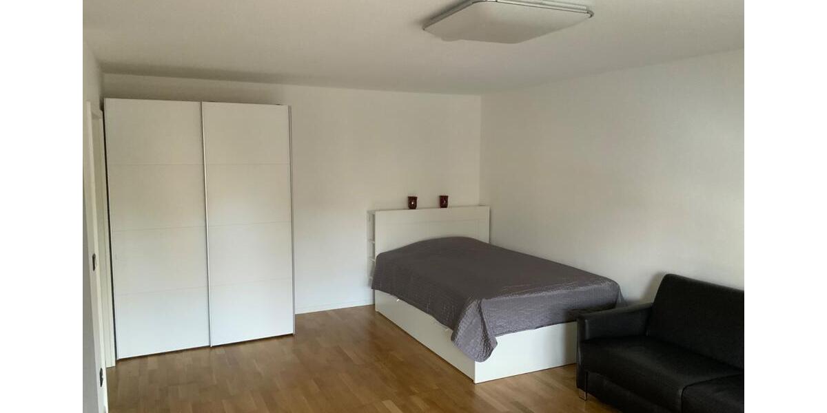 Etagenwohnung Gerlingen - 1.5 Zimmer, 42 m&sup2;, 1.000&euro; | Angebot:25647314
