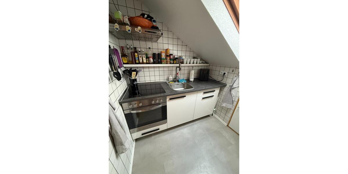 Dachgeschoßwohnung Sternenfels - 3 Zimmer, 69 m&sup2;, 750&euro; | Angebot:25963149