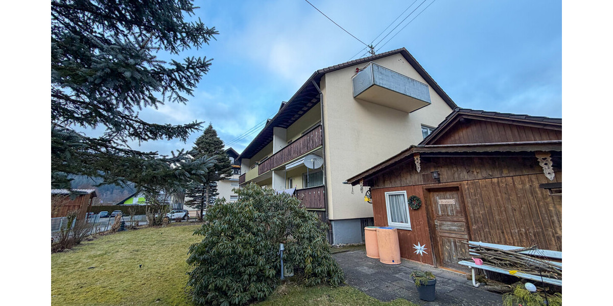 125 m² Kapitalanlage in Bad Wildbad – deutlich unter Markt vermietet Garage Kamin Balkon - Etagenwohnung Bad Wildbad Calmbach | Angebot:27392210