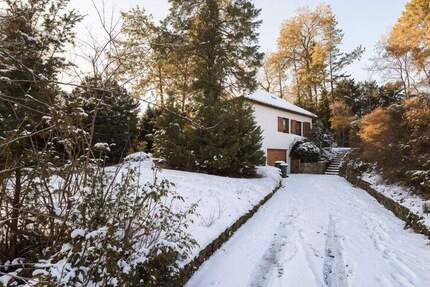 Maichingen Landhaussiedlung: Bungalow mit Ausbaureserve oder Bauplatz für Zweifamilienhaus 4 zimmer