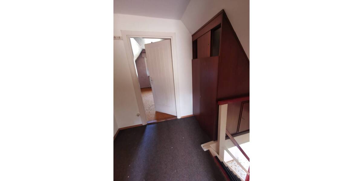 Mehrfamilienhaus, Wohnhaus Pforzheim Nordstadt - 4 Zimmer, 95 m&sup2;, 149.000&euro; | Angebot:26476203