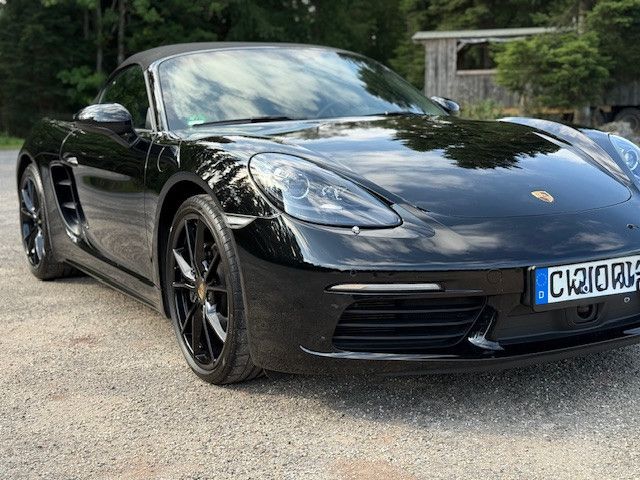 Porsche Boxster 50.000 km 61.450 € Oberreichenbach 75394