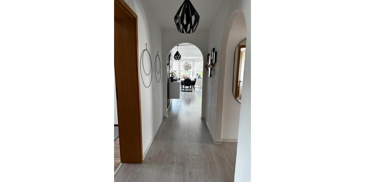 Etagenwohnung Straubenhardt - 4 Zimmer, 106 m&sup2;, 365.000&euro; | Angebot:26844887