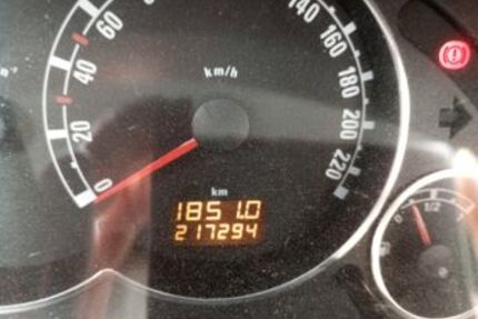 Opel Meriva 217.500 km 699 &euro; Karlsbad 76307