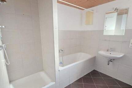 Wohnung Pforzheim Nordstadt - 2 Zimmer, 67 m&sup2;, 730&euro; | Angebot:25317268